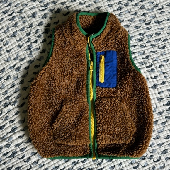 Tucker + Tate Fleece Toddler Vest - Picture 2 of 5